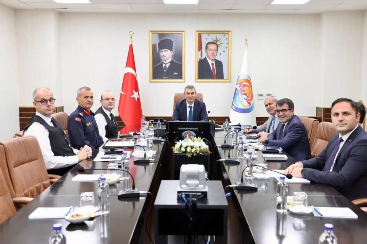 Mersin'de Güvenlik Ve Asayiş Üzerine Toplantı Gerçekleştirildi