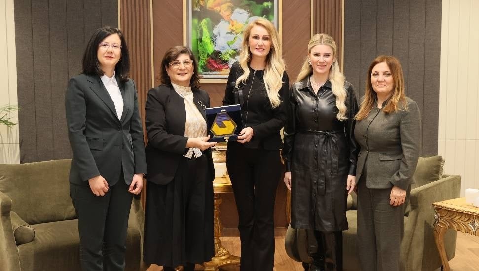 Nilden Bektaş Erhürman, DAÜ Kadın Araştırmaları Grubunu Karşıladı