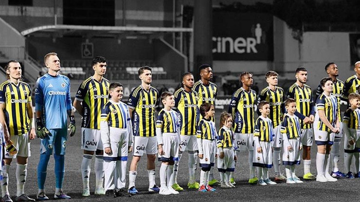 Teknik Direktörden Yıldız Futbolcuya Dikkat Çeken Açıklama!