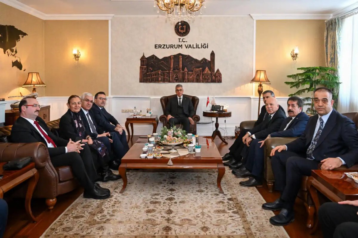 Sağlık Bakanı Memişoğlu Erzurum'da Ziyaretler Gerçekleştirdi