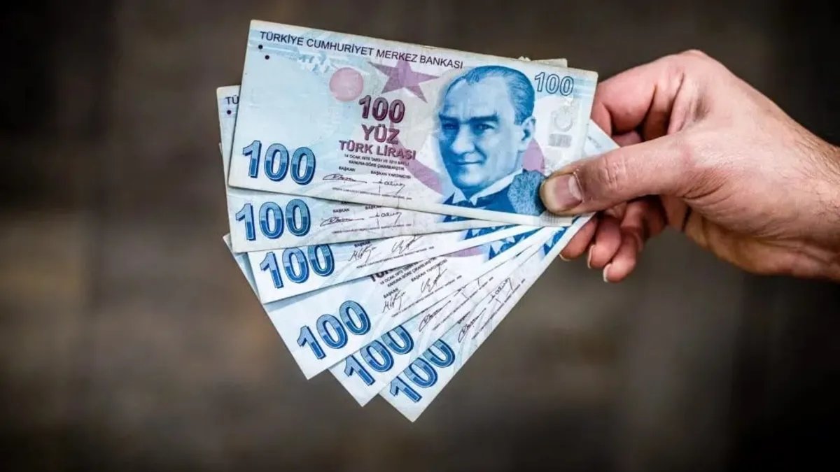 Memur Emeklisi Maaş Farkı Ne Zaman Hesaba Geçecek? 14 Günlük Ödeme İçin Geri Sayım!