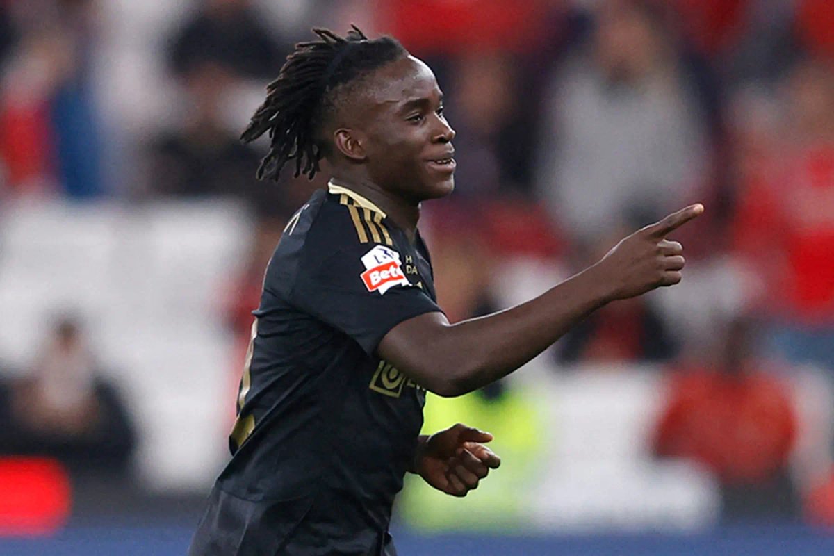 Trabzonspor'un Yeni Transferi Oulai: Görüşmeler İyi Gidiyor