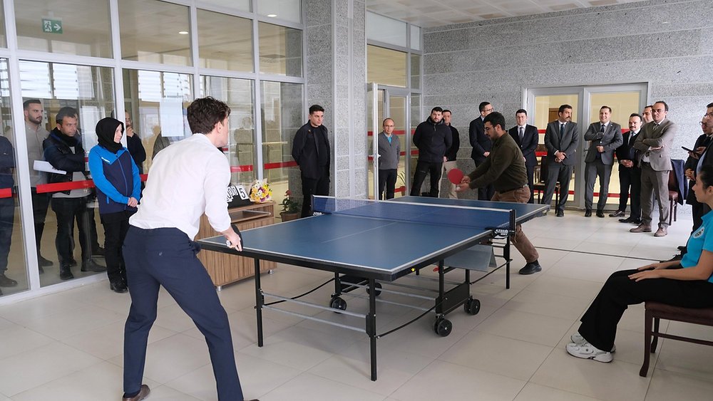 Mahkemede Tenis Yarışması Düzenleniyor!
