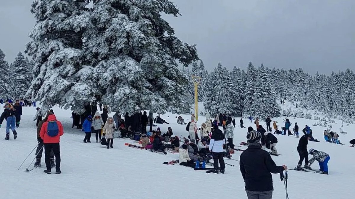 Uludağ'daki Teleferik Sorunu: 40 Tatilci Güvenle Kurtarıldı