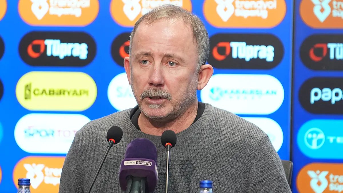 Sergen Yalçın'dan Rafa Silva Hakkında Şaşırtan Açıklama! Salon Kahkahalarla İnledi