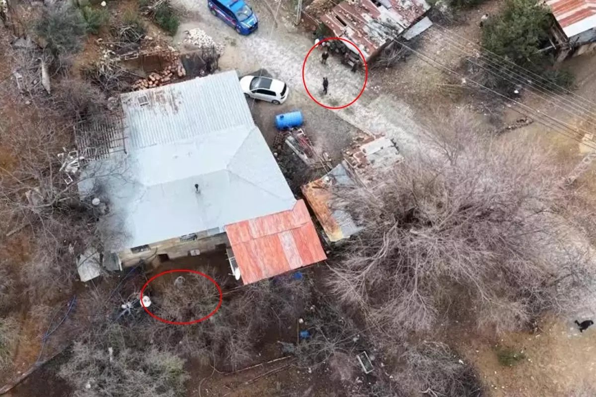 Emniyet Müdürü Doğrudan Olay Yerine Geldi! Köy Çevrildi, Hiçbir Şey Geçmedi