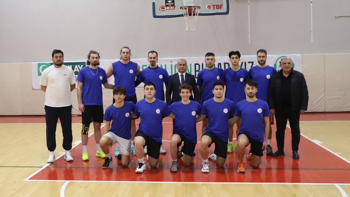 Karabük’ün Erkek Voleybol Ekibi, 2. Lig İçin Hızla Hazırlanıyor