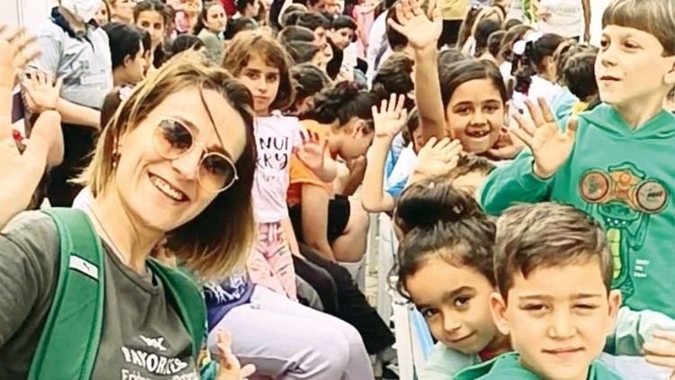 Cansu Şef'in 'Hayat İstasyonu'... Müzikle Yaraları Sarıyor