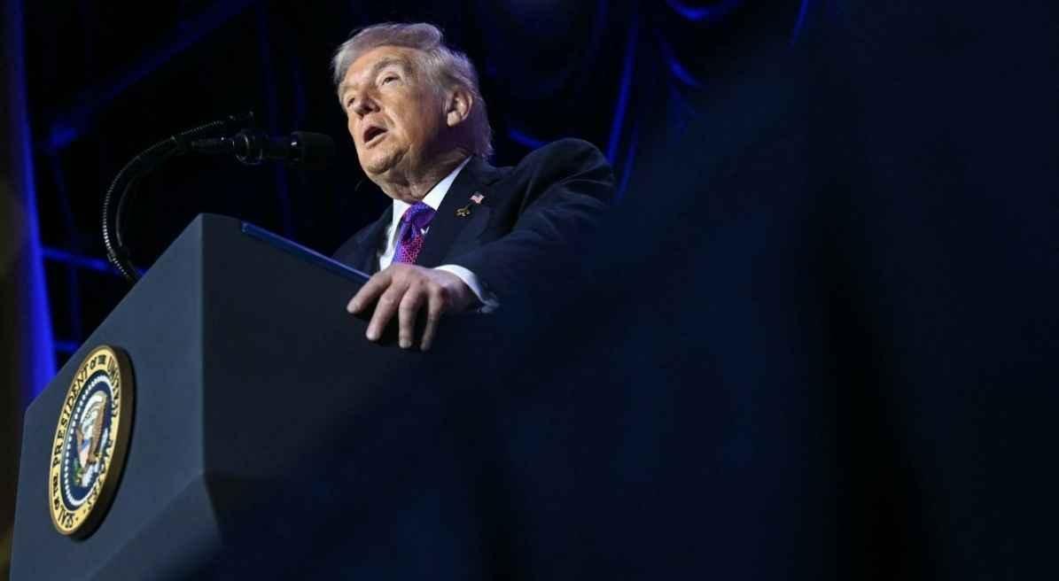 Trump: İran'a Bombardıman Uçaklarımızı Tanıttık!
