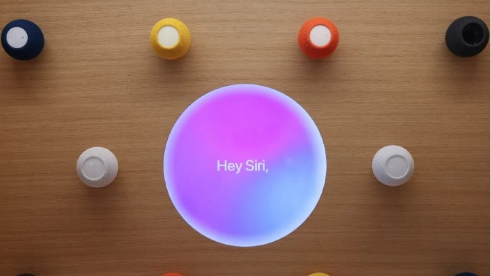 Apple'ın Yeni Siri'si Piyasaya Gecikmeli Olarak Gelecek