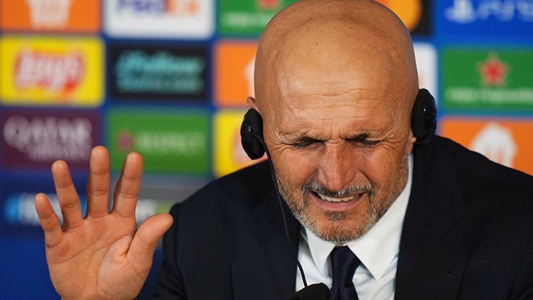 Galatasaray Yenilgisinin Ardından Spalletti'den Eleştiri ve Yıldız Açıklaması!