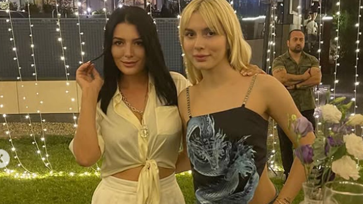 Aleyna Tilki'nin Annesi Havva Öztel'in Dekoltesi Olay Oldu!