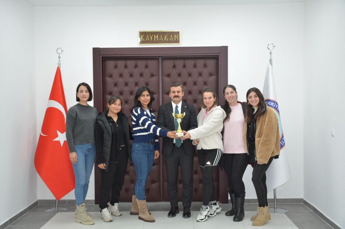 Köyceğiz Veteran Kadın Voleybol Ekibi İkincilik Elde Etti