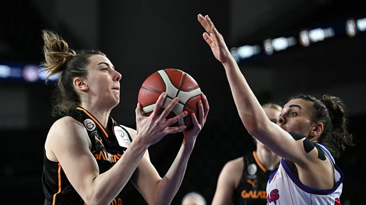 Galatasaray Kadın Basketbol Ekibi Dış Sahada Farklı Kazandı!