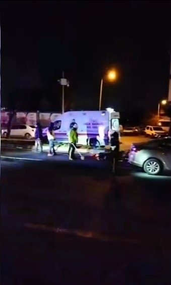 Avcılar'da Yaya Olarak Geçen Engelli Genç, Araç Çarptıktan Sonra Öldü