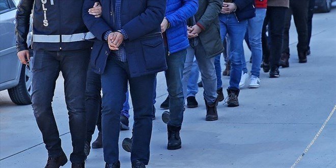 Uyuşturucu Operasyonunda 5 Kişi Tutuklandı, 1 Jandarma Yaralandı