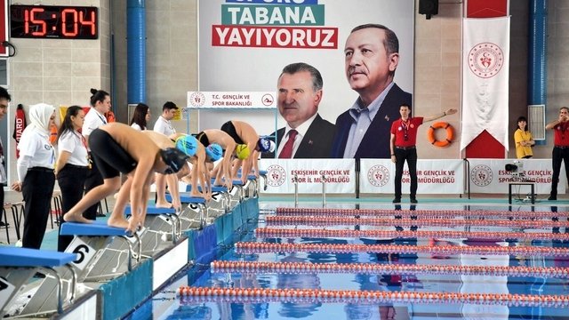 Eskişehir’de Yüzme Yarışmaları Resmen Başladı!
