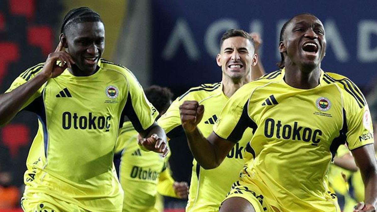 Fenerbahçe'nin Genç Yeteneği Sidiki Cherif İkinci Golünü Attı!