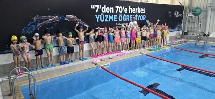 Bilecik’te Yüzme Eğitimi Başarı Odaklı Şekilde Sürüyor