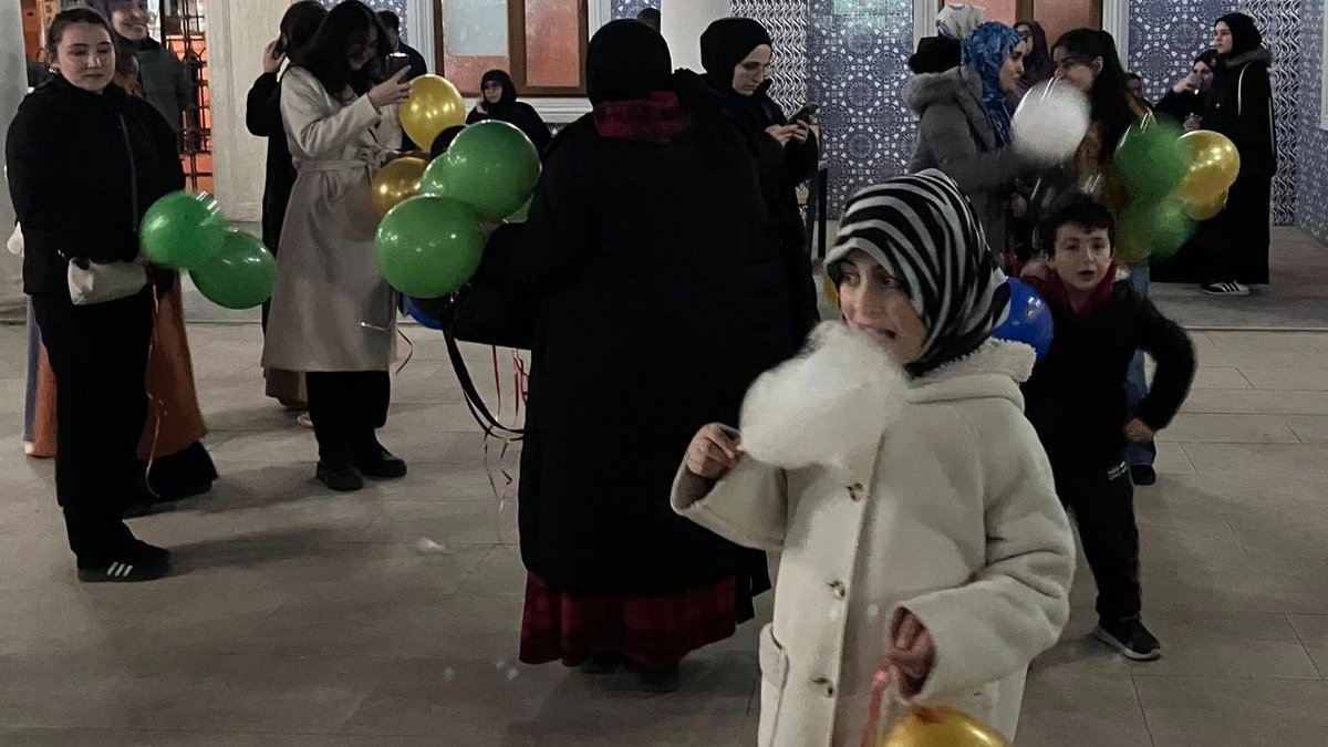 Kayı Boyu Camii'nde "Baba ve Oğul, Anne ile Kız Teravih Etkinliği