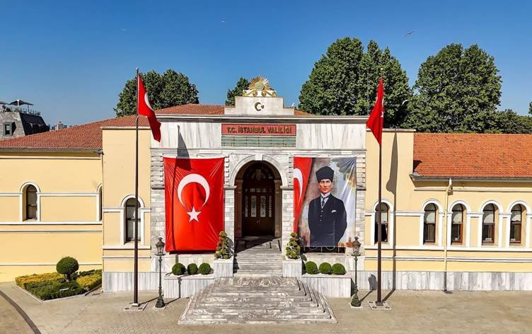 İstanbul Valiliği'nden 'Metro ve Fünikülerlerin Kapatılması' Duyurusu
