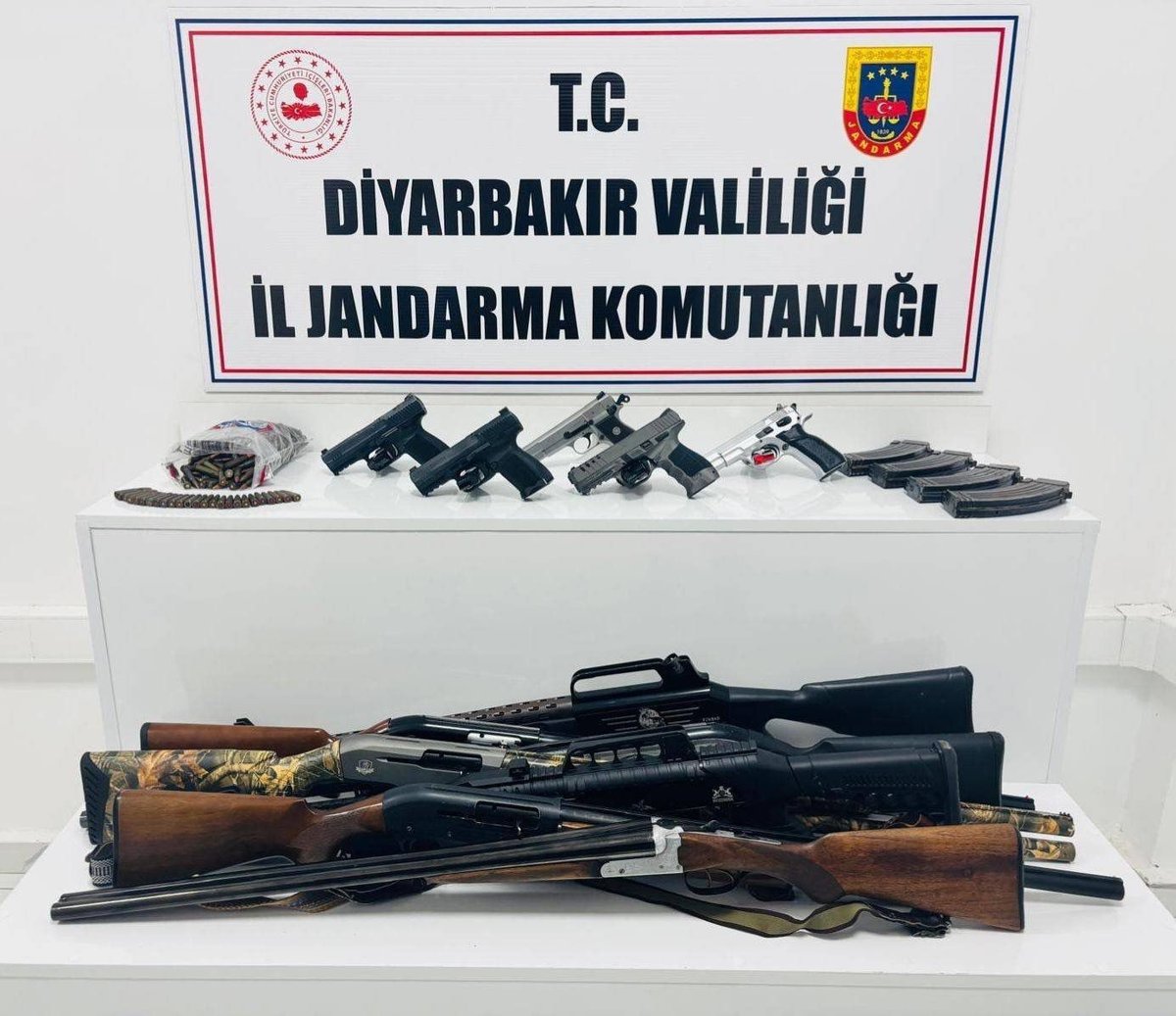 Diyarbakır'da Bir Haftada 80 Silah Ele Geçirilen Operasyonlar