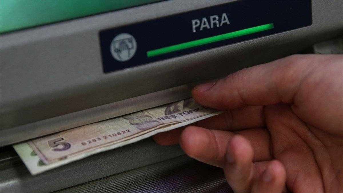 Türkiye'de 44 Yıllık Banka Satışı, Kazak Finans Şirketi Hisse Aldı