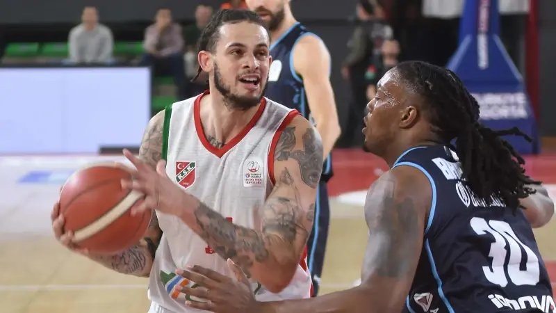 Karşıyaka Basketbol Takımından Umut Verici Gelişmeler Yok