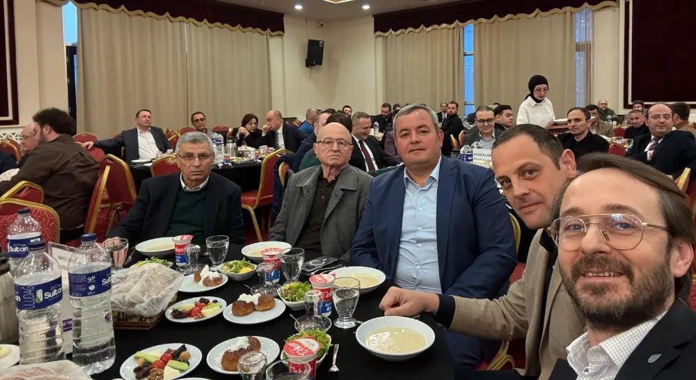 Borsa Yöneticileri İki Farklı İftara Katılım Gösterdi