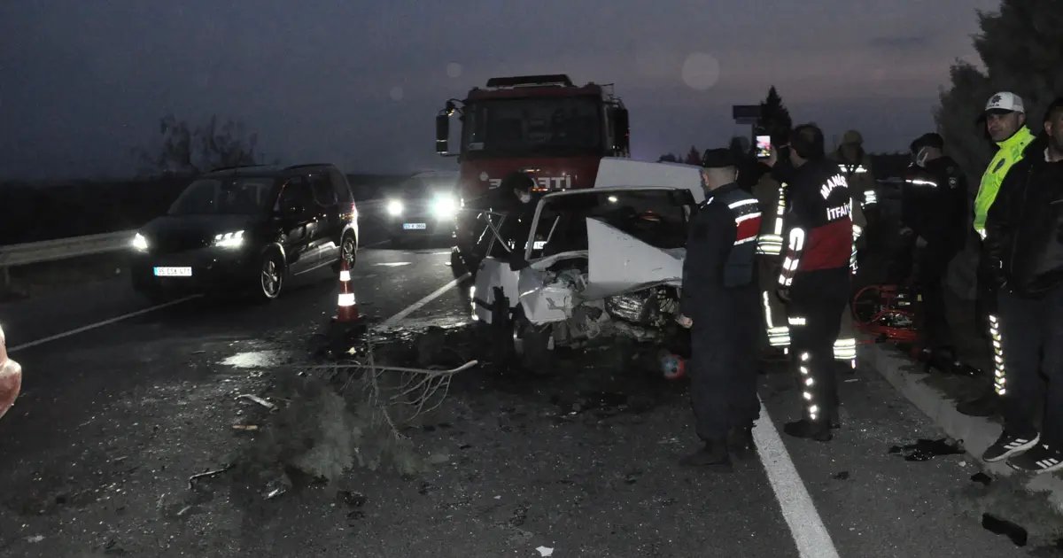 Zincirleme Kaza Sonucu İki Kişi Hayatını Kaybetti, Beş Yaralı