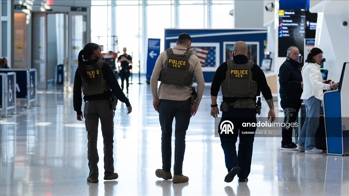 Newark Liberty Uluslararası Havalimanı’na ICE Takımları Gönderildi
