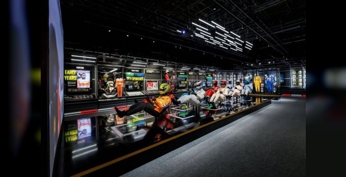 Münih'te Formula 1 Sergisi Ziyaretçilere Merhaba Dedi