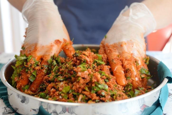 Lezzetli Hatay Usulü Kısır Tarifi! Klasiklerden Farklı Aromasıyla