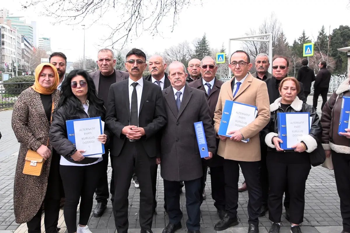 Alternatif Parti'nin Kuruluş Başvurusu İçişleri Bakanlığı'na Yapıldı