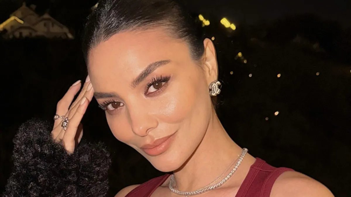 Ünlü Oyuncu Hazal Filiz Küçükköse'nin Şaşırtan Astroloji Açıklaması!