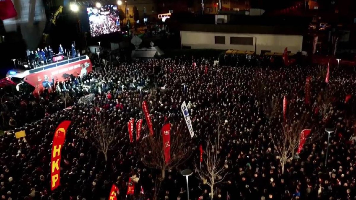 Özgür Özel: "Bozbey, Aydın'da Topuklayan Efe Gibi AKP'ye Sığınmadı