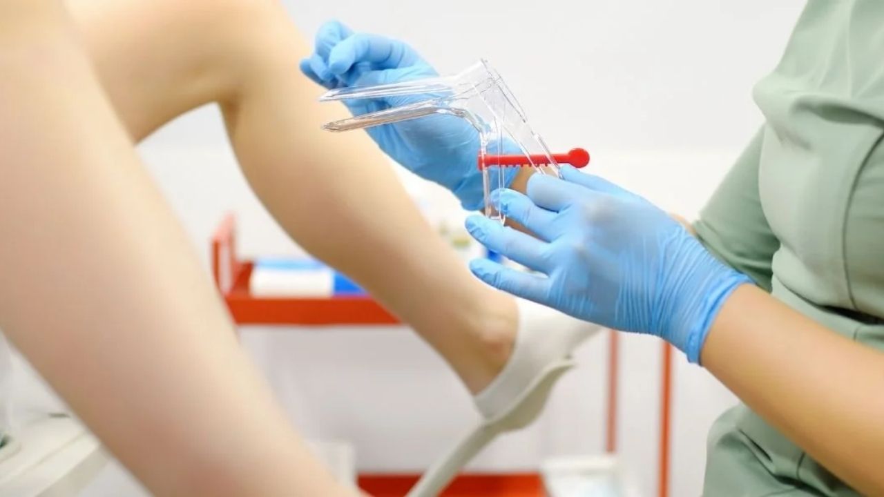 Smear Testi Gerçekten Rahim Ağzı Kanserini Önleyebilir mi?