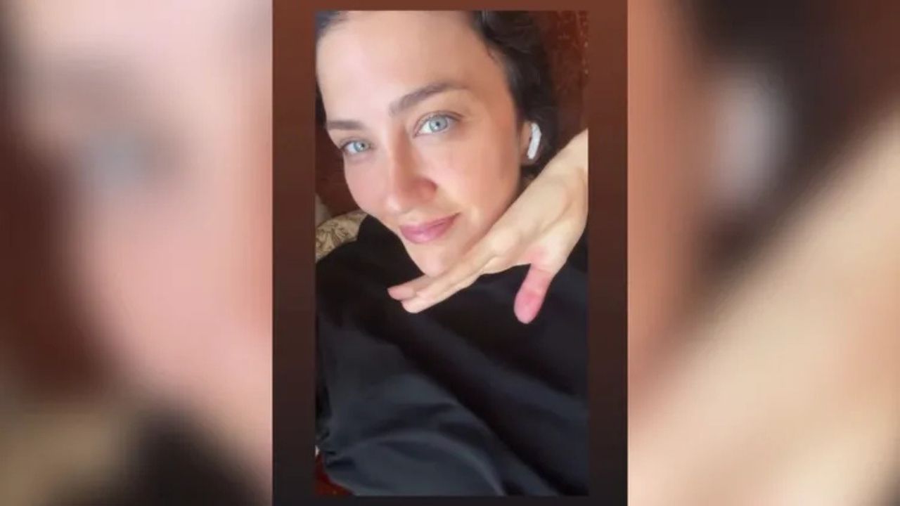 Ceren Benderlioğlu Filtresiz Pozuyla Güzellik Sırrını Açıkladı