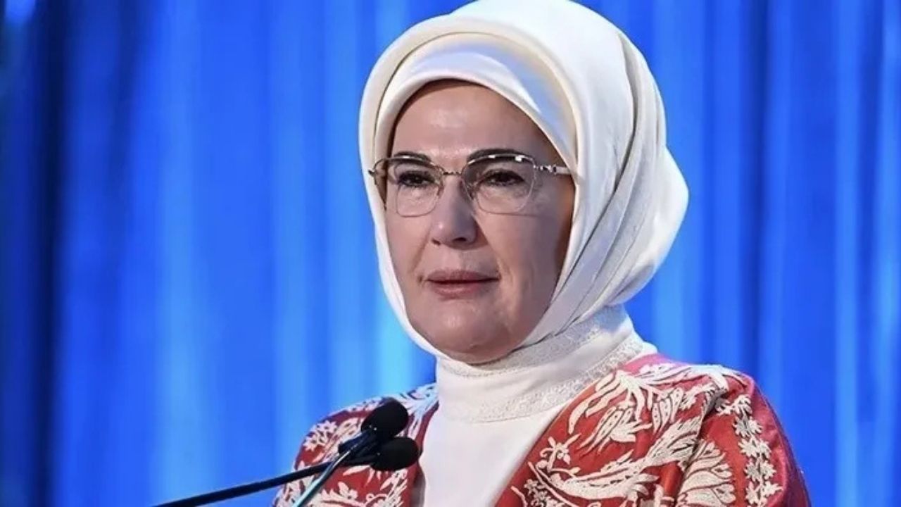 Emine Erdoğan’dan Dünya Yaşlılar Günü’nde Anlamlı Mesaj