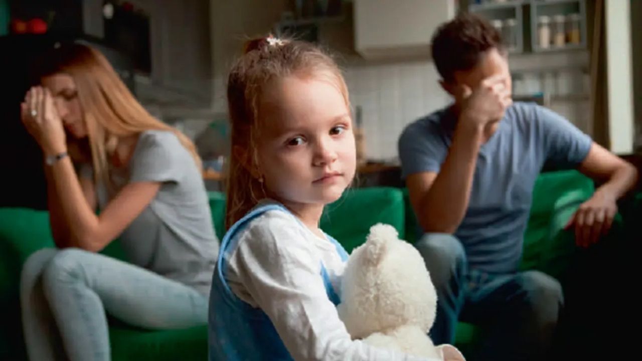 Aile İçi Şiddet Çocukların Davranışlarını Nasıl Etkiliyor?