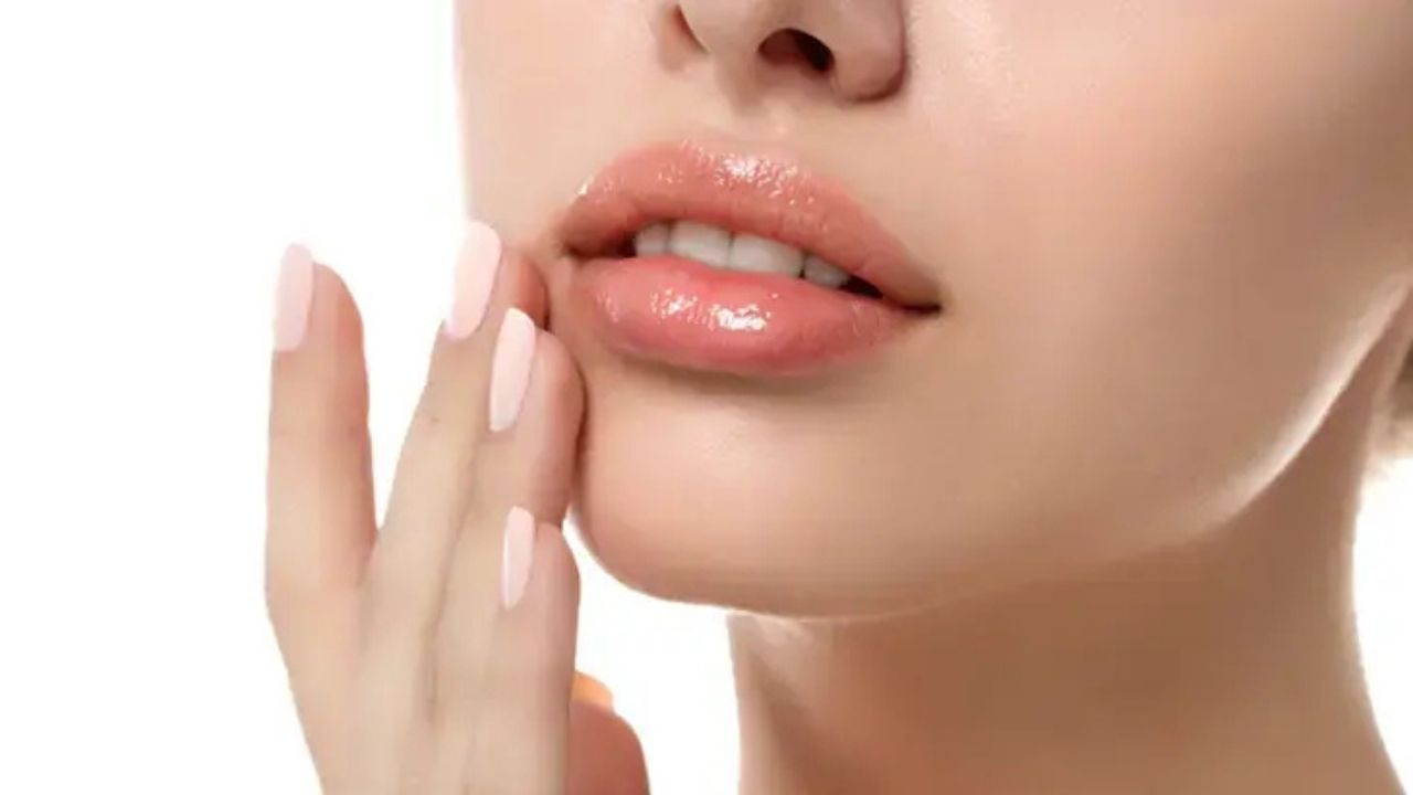 Kolay Ve Ekonomik Ev Yapımı Gloss Tarifi
