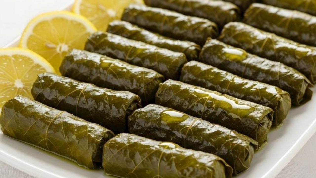 Dolma Ve Sarma Tarifleri: Sofralara Lezzet Katan Geleneksel Tatlar