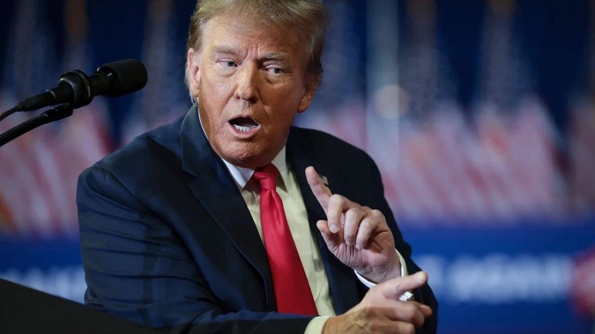 Trump’tan Hürmüz Boğazı Açıklaması: ABD Donanması “Blokaj Süreci” Başlatıyor