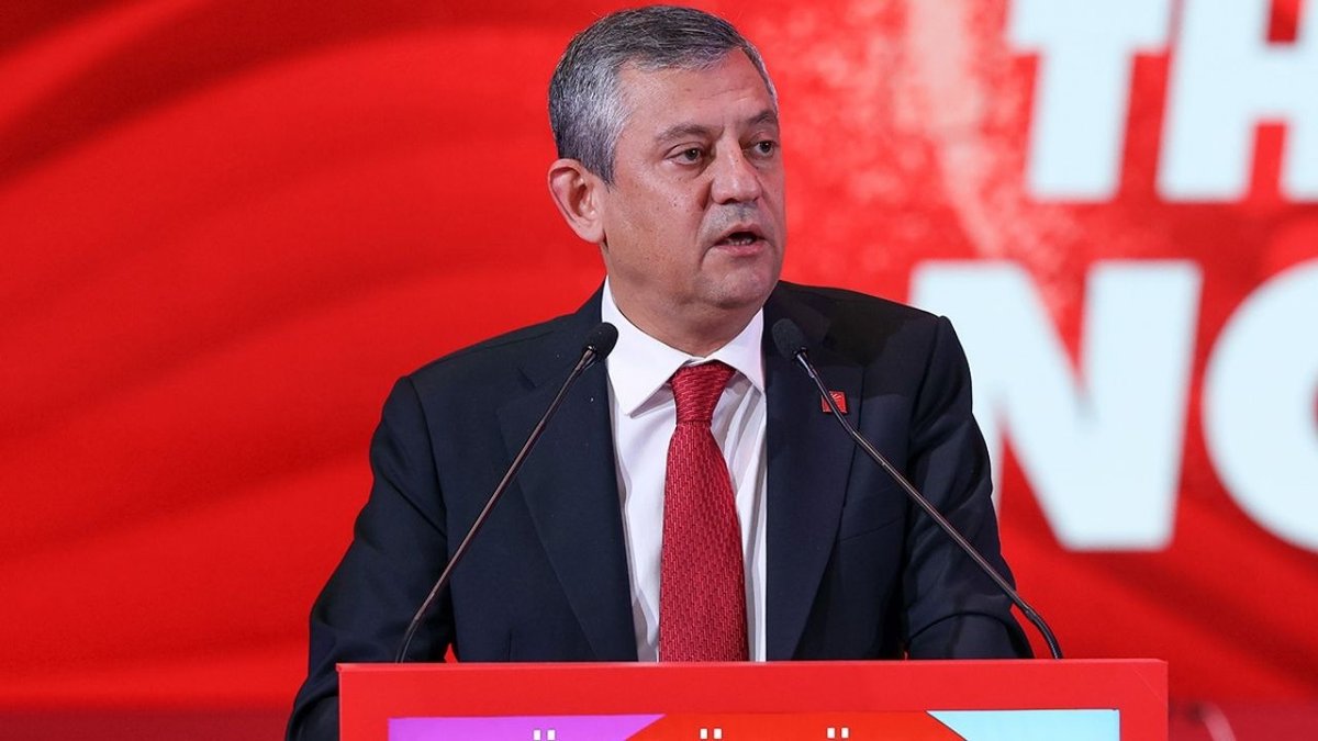 Özgür Özel Türkiye’ye Dönüyor: Ataşehir’de Adıgüzel’e Destek Mitingi Düzenleyecek