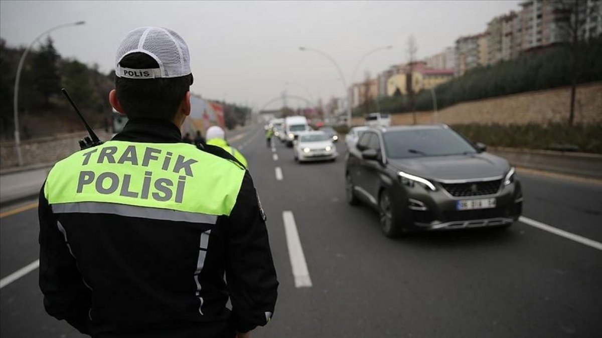 Caydırıcı Trafik Cezaları Kurallara Uyumu Artırdı: İhlaller Azaldı