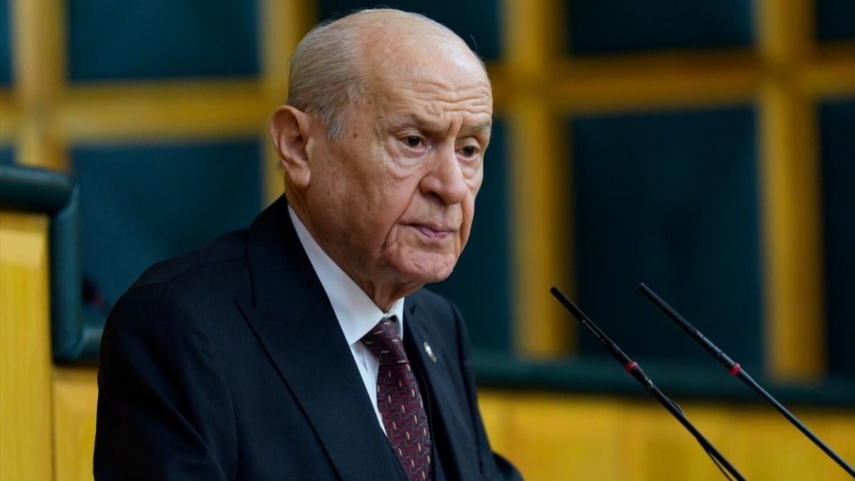 Devlet Bahçeli’den CHP Açıklaması: “Siyasi Rekabet Nezaket ve Hukuk Zemininde Sürmeli”