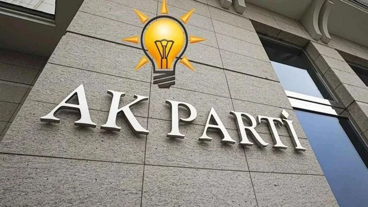 AK Parti Diyarbakır Teşkilatında Kriz Büyüyor: İl Başkanı ve Medya Sorumlusu İstifa Etti