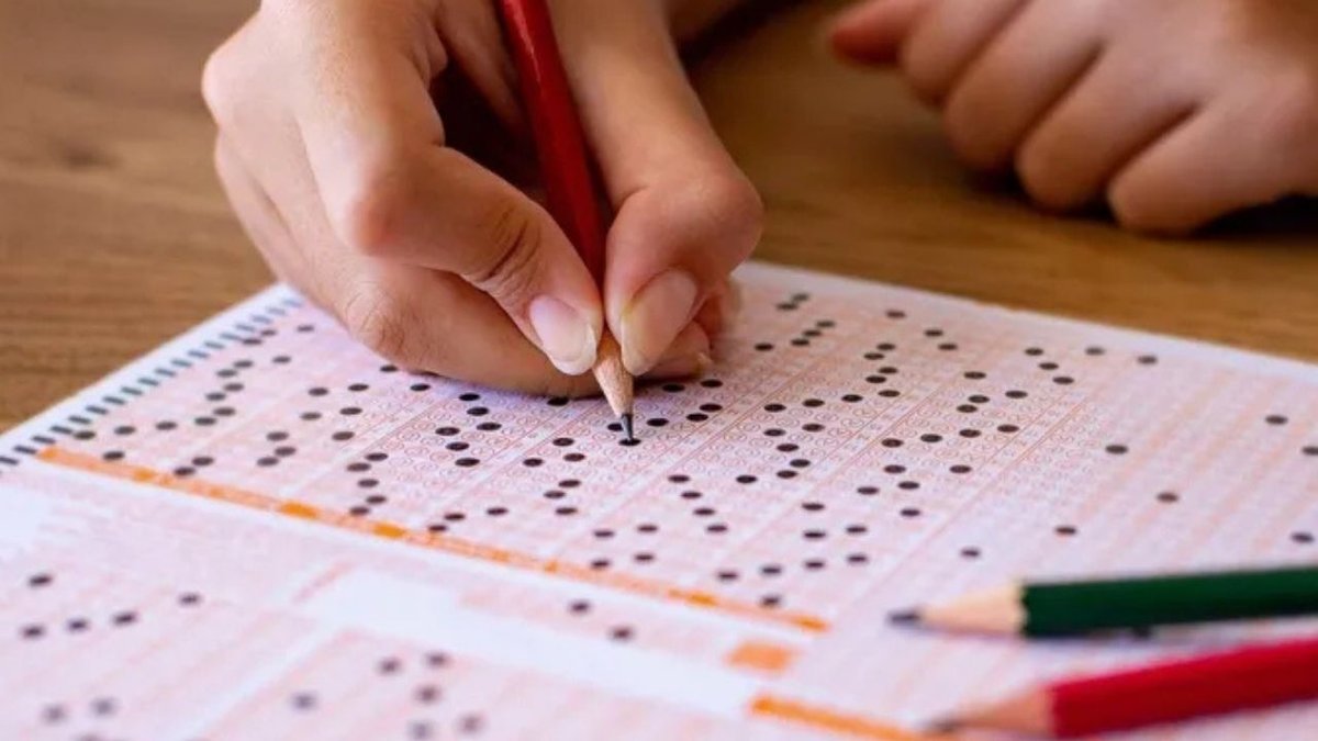 LGS 2026 Sınavı Başladı: 1 Milyon Öğrenci Ter Döküyor | Yeni Güvenlik Önlemleri ve Detaylar