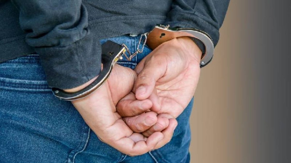 İsveç’te Şok Dava! Eşini Tehdit Edip 120’den Fazla Kişiyle Zorla İlişkiye Sürükleyen Sanığa Hapis Cezası