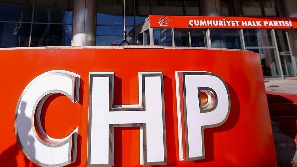 CHP’de Yeni İhraç Dalgası: 2 İsmin Üstü Çizildi